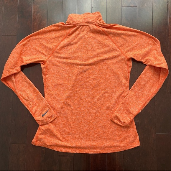 Nike NFL Denver Broncos Dri-Fit Long Sleeve Womens Shirt Quarter Zip Medium - Picture 9 of 9